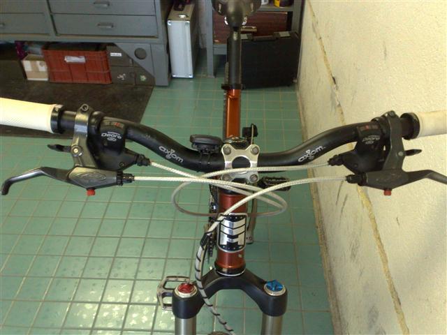 240820101664 (Small)